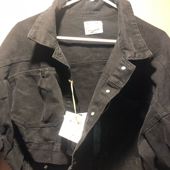 pull and bear cropped denim jacket